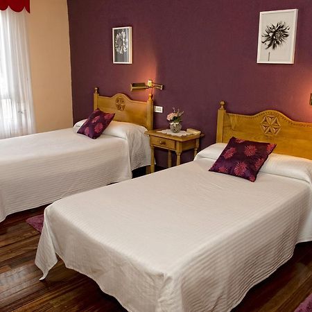 Hotel Txaraka Bermeo Buitenkant foto