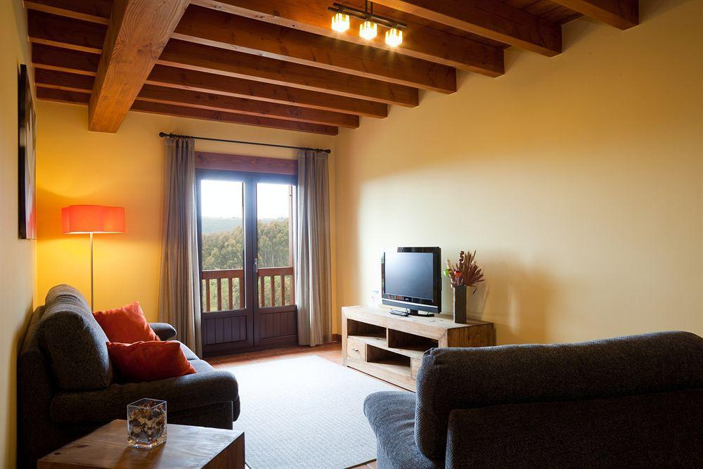 Hotel Txaraka Bermeo Buitenkant foto