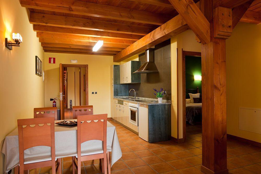 Hotel Txaraka Bermeo Buitenkant foto