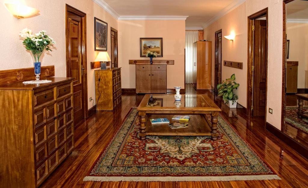 Hotel Txaraka Bermeo Buitenkant foto