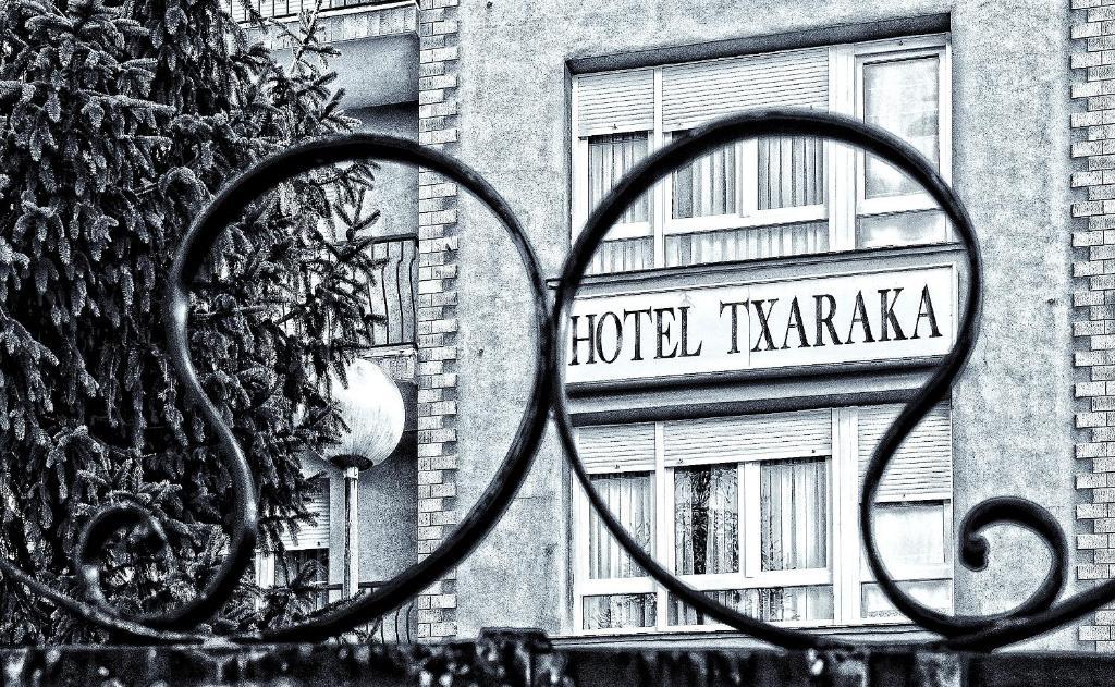 Hotel Txaraka Bermeo Buitenkant foto