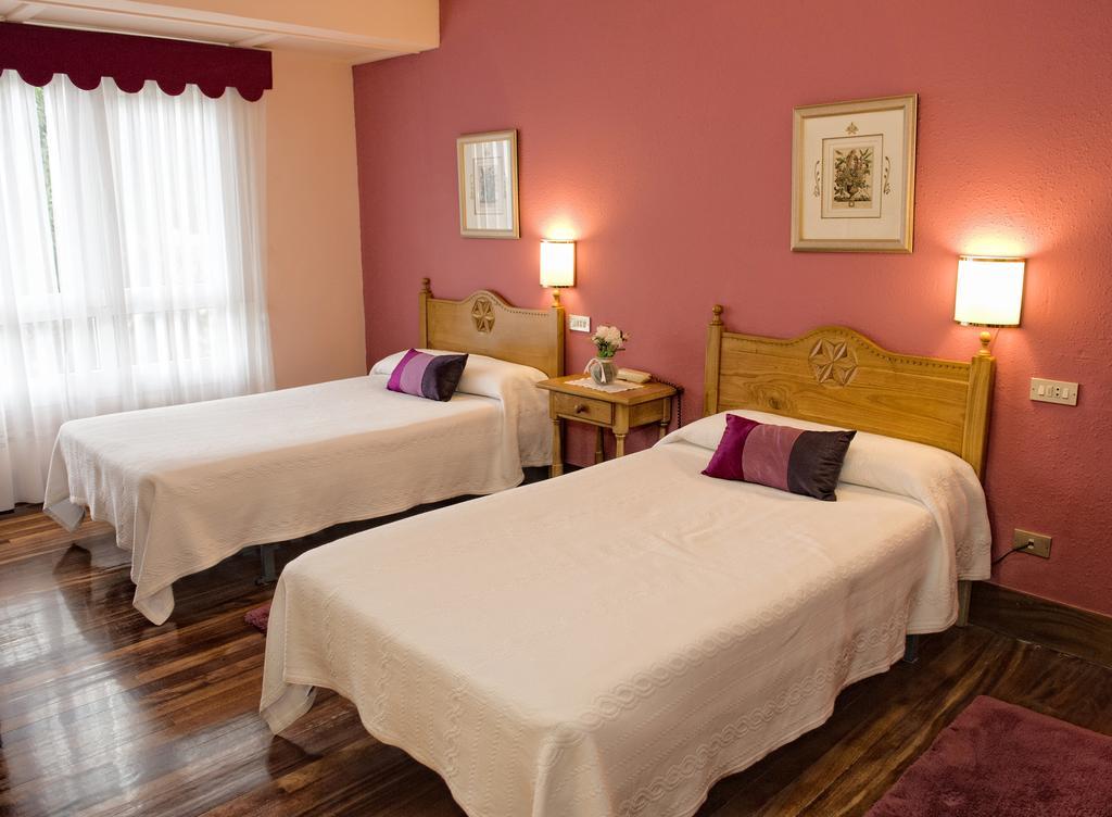 Hotel Txaraka Bermeo Buitenkant foto