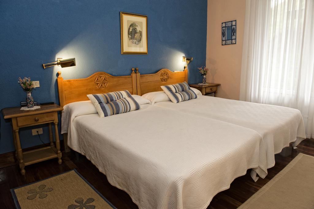 Hotel Txaraka Bermeo Buitenkant foto