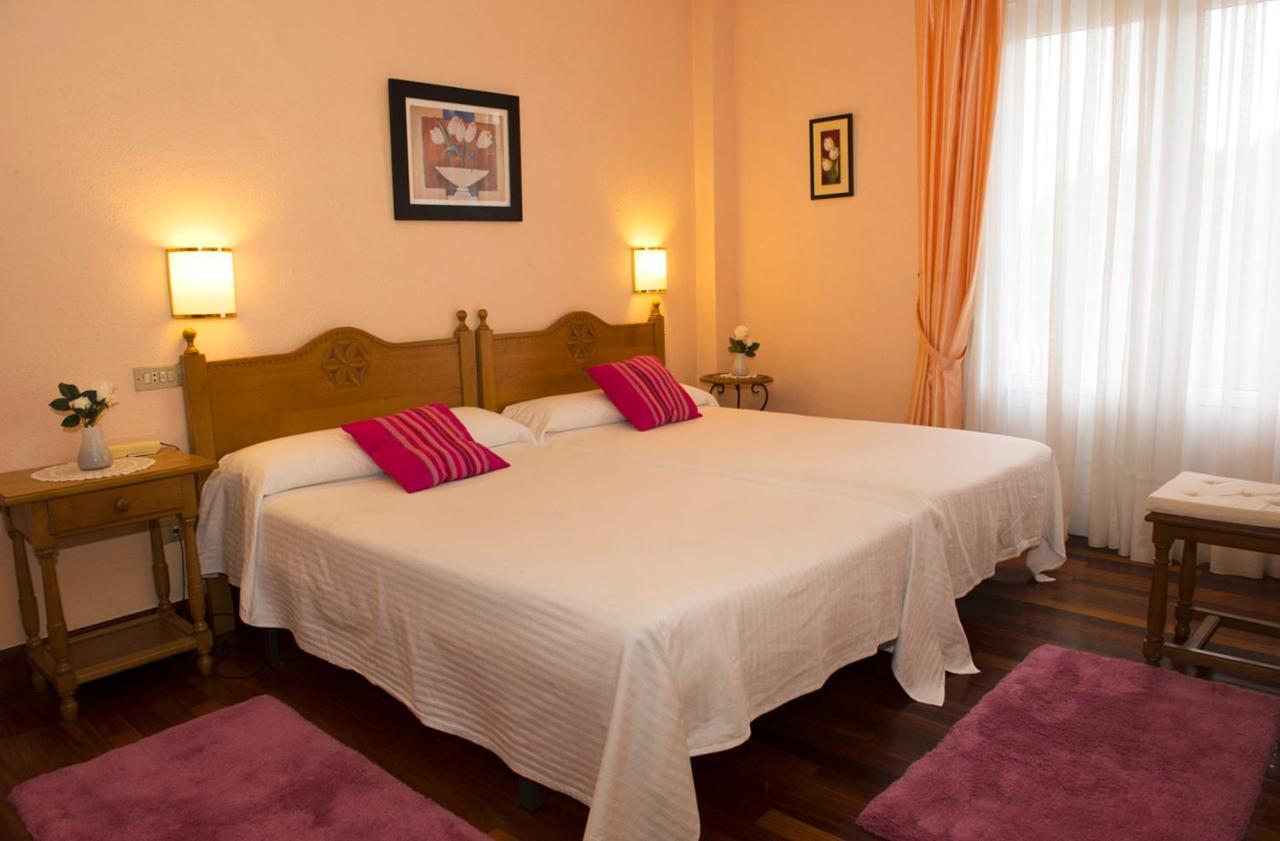 Hotel Txaraka Bermeo Kamer foto